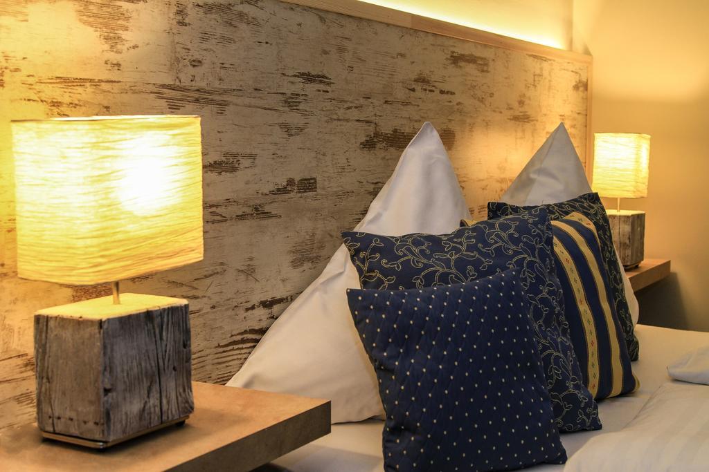 Hotel & Restaurant Seebruecke Zingst Quarto foto